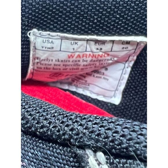 Heelys Pro 20 Flame Youth Size 2 Mid Top Wheeled Unisex Shoes - Picture 7 of 10